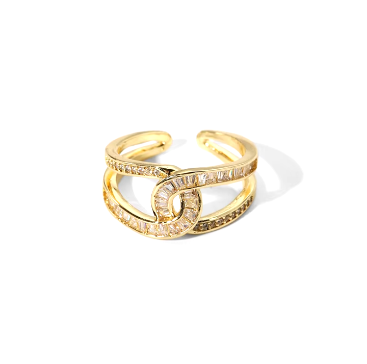 Statement Interlinked Zirconia Ring