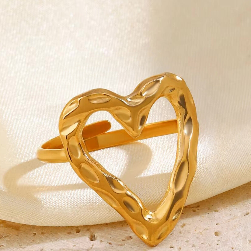 Sculpted Heart Ring