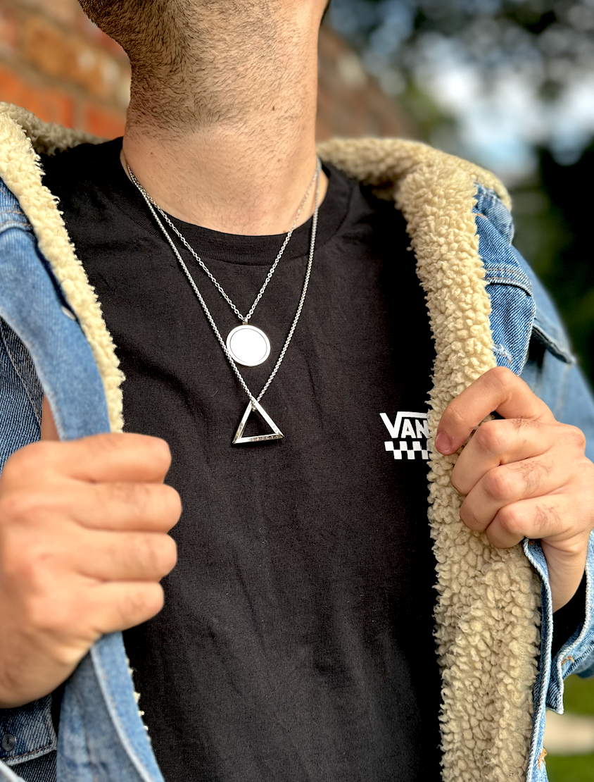 Valor Mobius Necklace