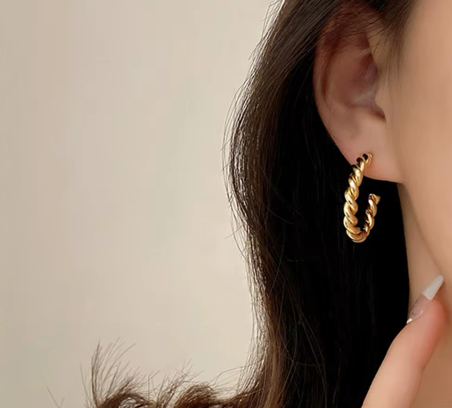 Twist Studs Earrings