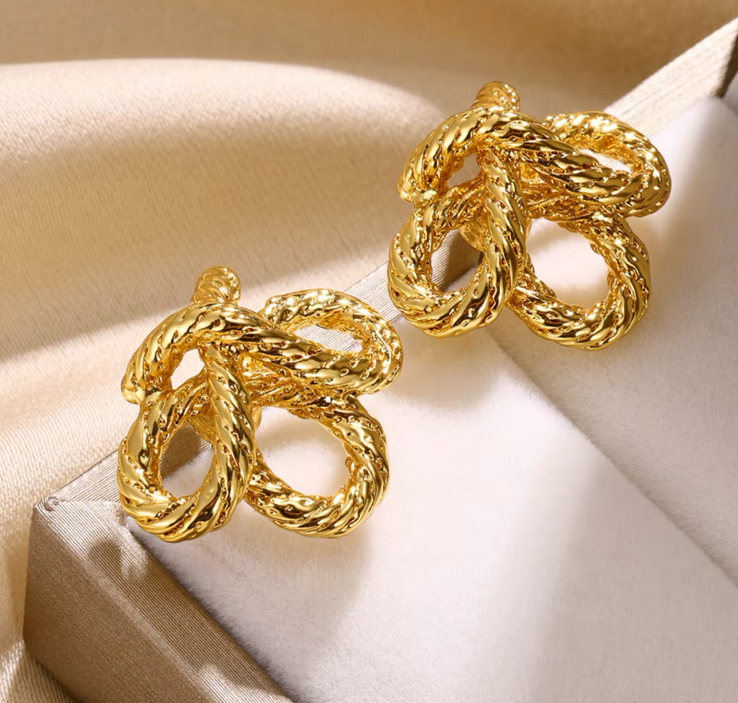 Pretzel Knot Studs