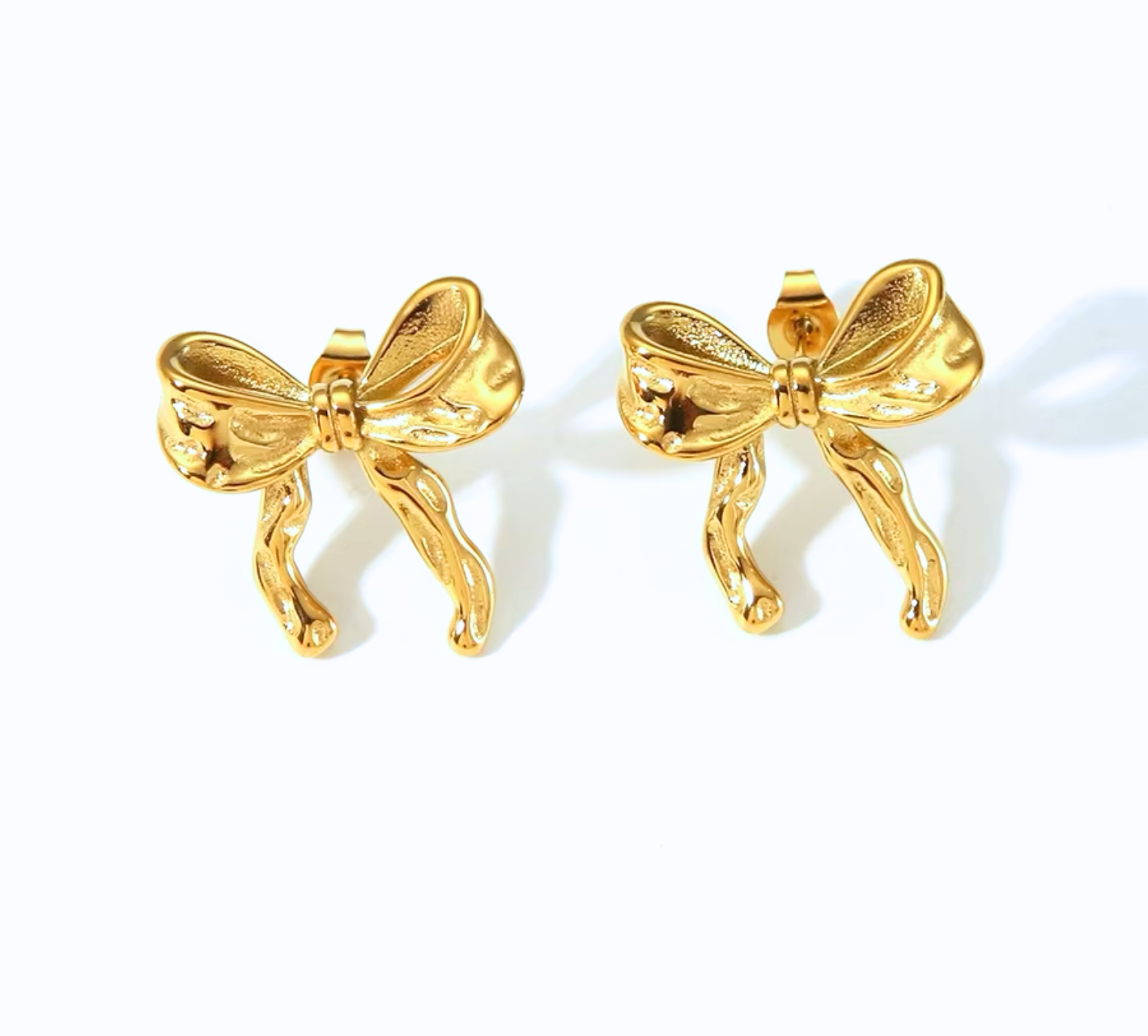 Chic Bow Studs